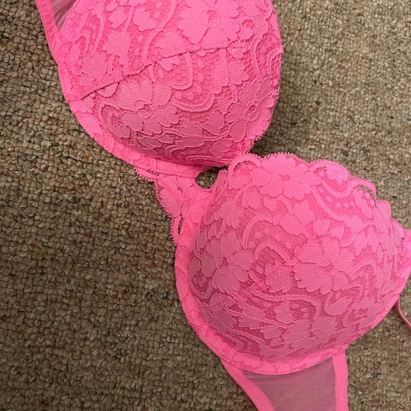 Bundle of Bras 36c - Picture 6 of 10